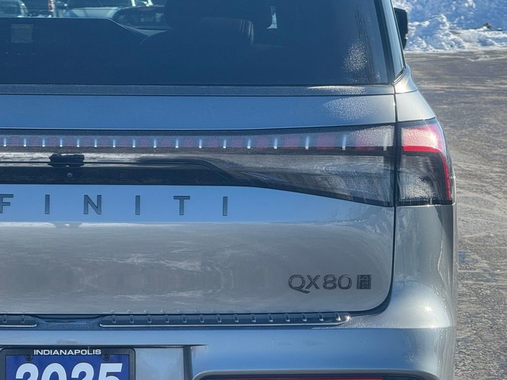 Used 2025 INFINITI QX80 Autograph w/ Autograph Exterior Package image 5