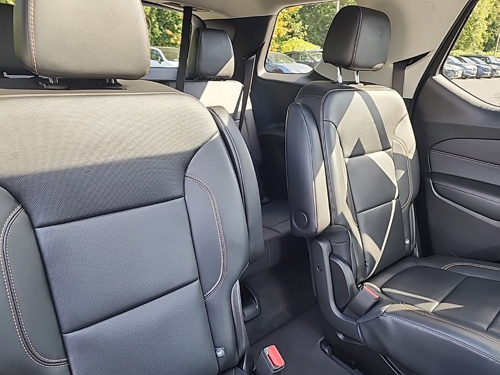 Used 2019 Chevrolet Traverse Premier w/ Redline Edition AWD/4WD image 18