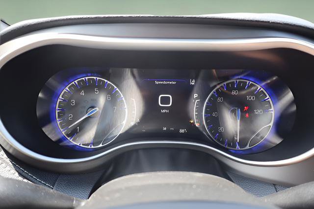 New 2027 Chrysler Pacifica Select FWD image 22