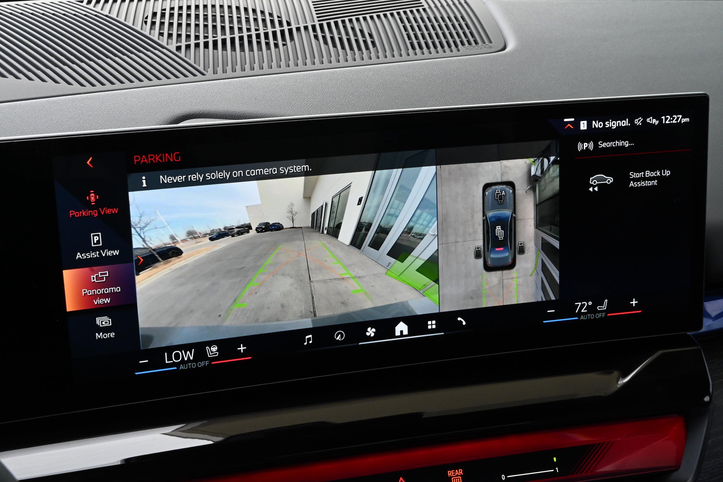 Used 2026 BMW i5 eDrive40 w/ M Sport Package image 17