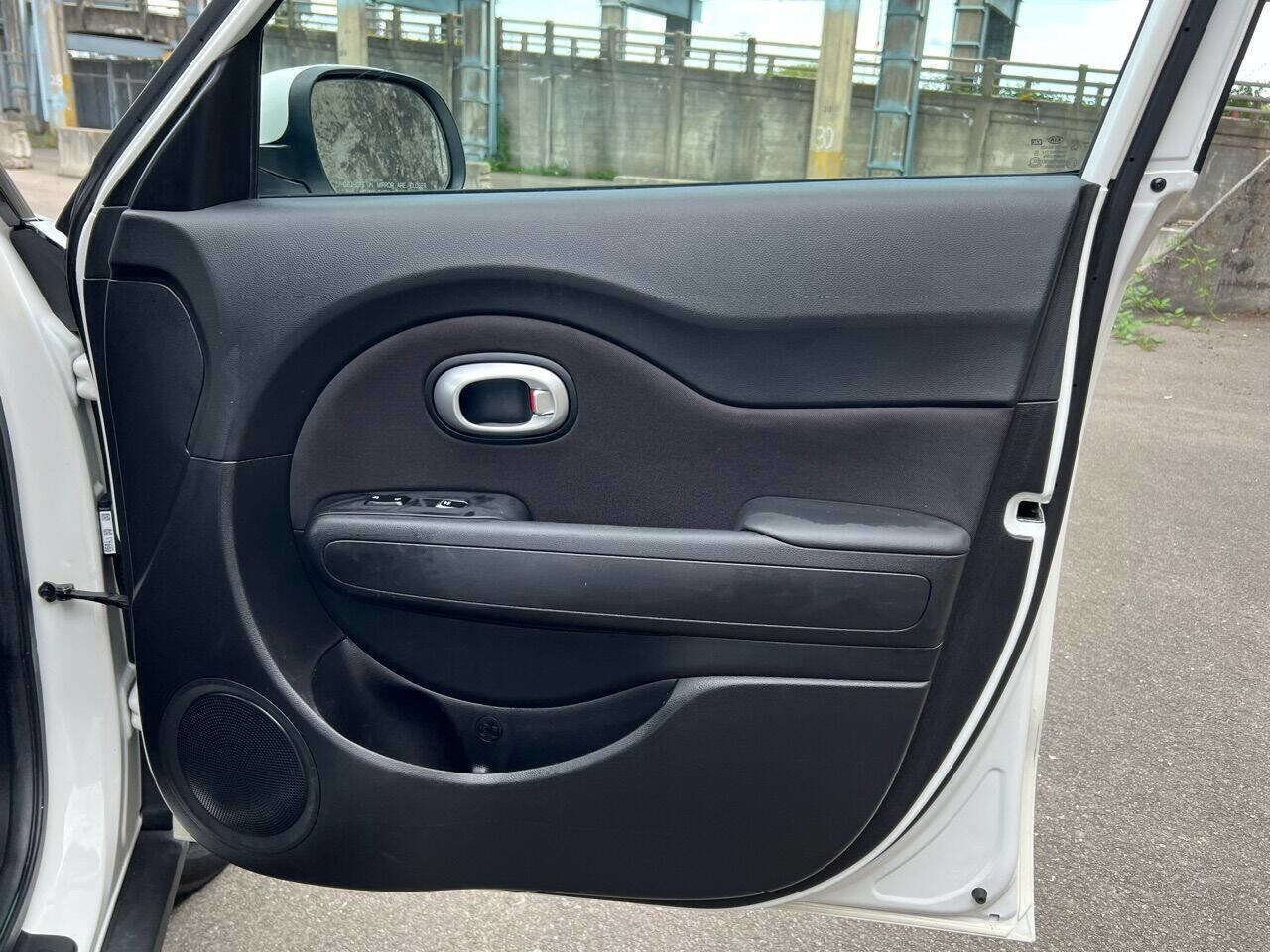 Used 2018 Kia Soul + image 48