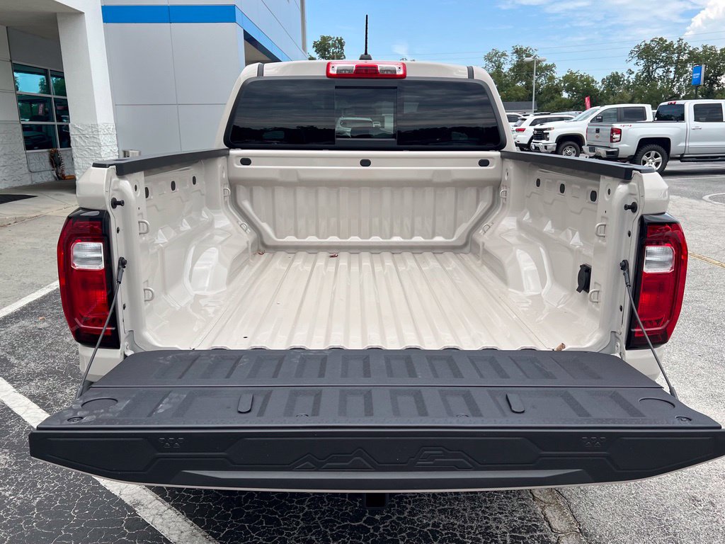 New 2026 GMC Canyon AT4 AWD/4WD image 10