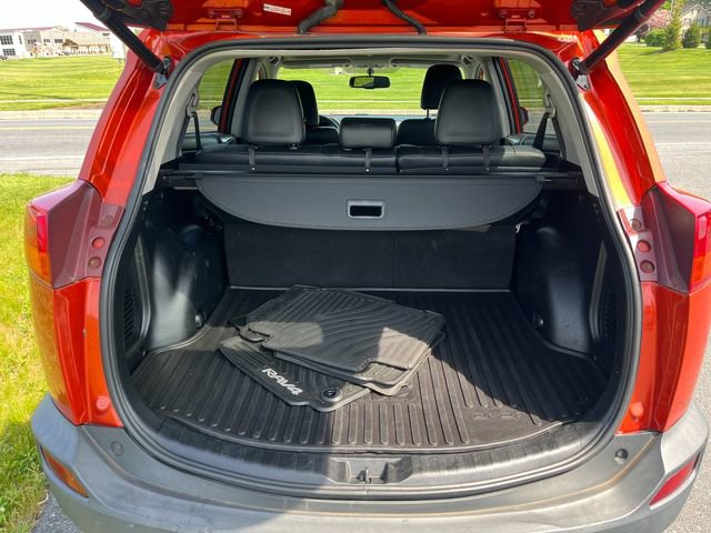 Used 2015 Toyota RAV4 Limited image 33