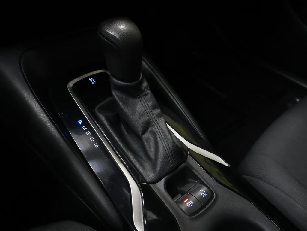 Used 2022 Toyota Corolla LE FWD image 26