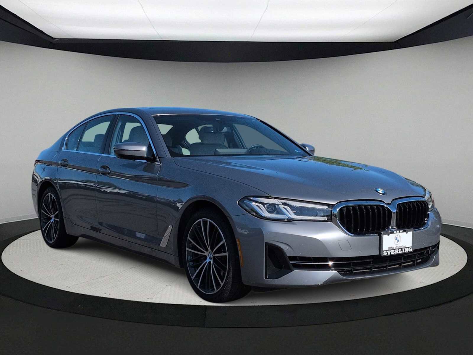 Used 2023 BMW 540i xDrive w/ Premium Package AWD/4WD image 2