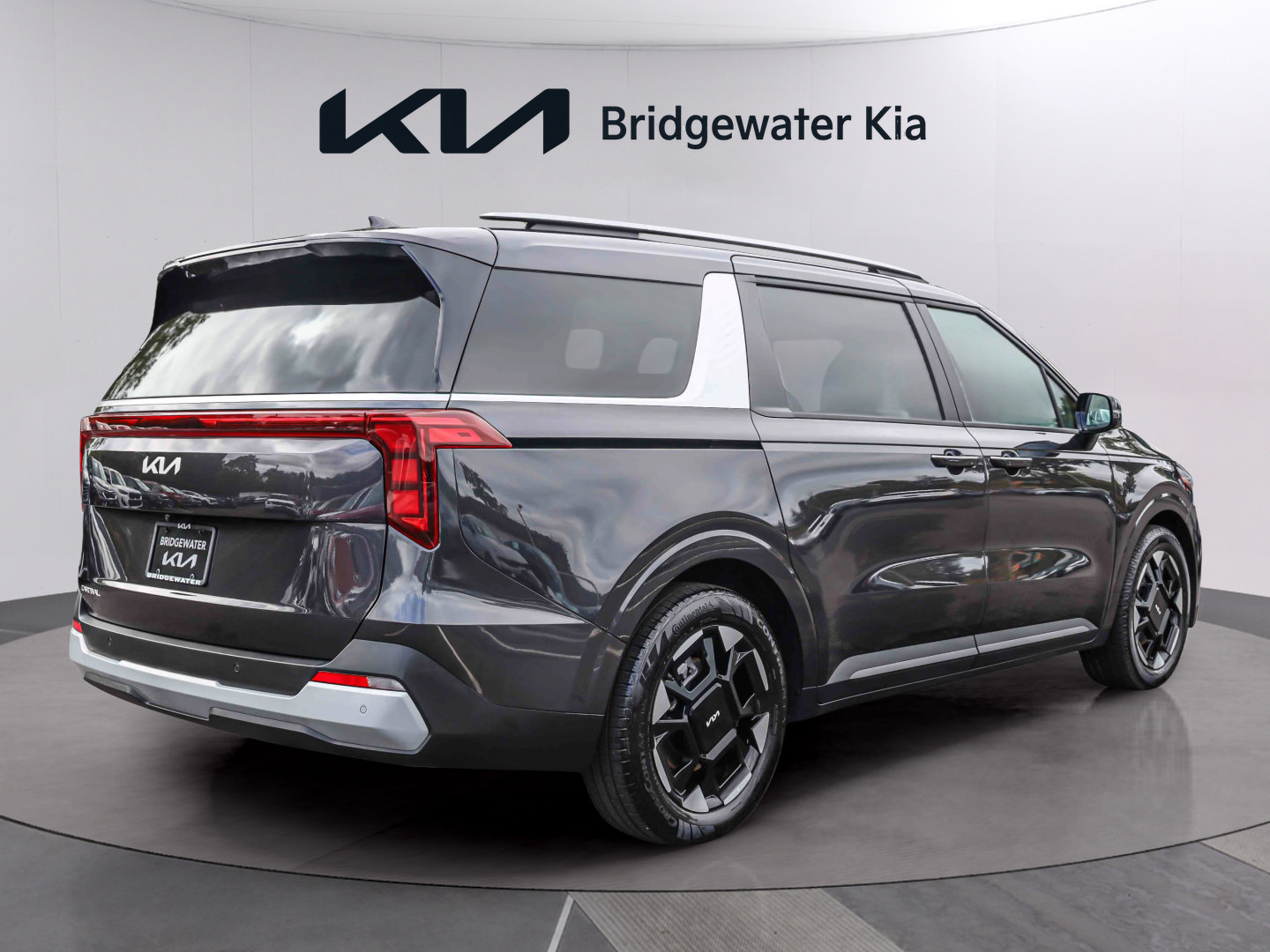Certified 2026 Kia Carnival EX FWD image 6