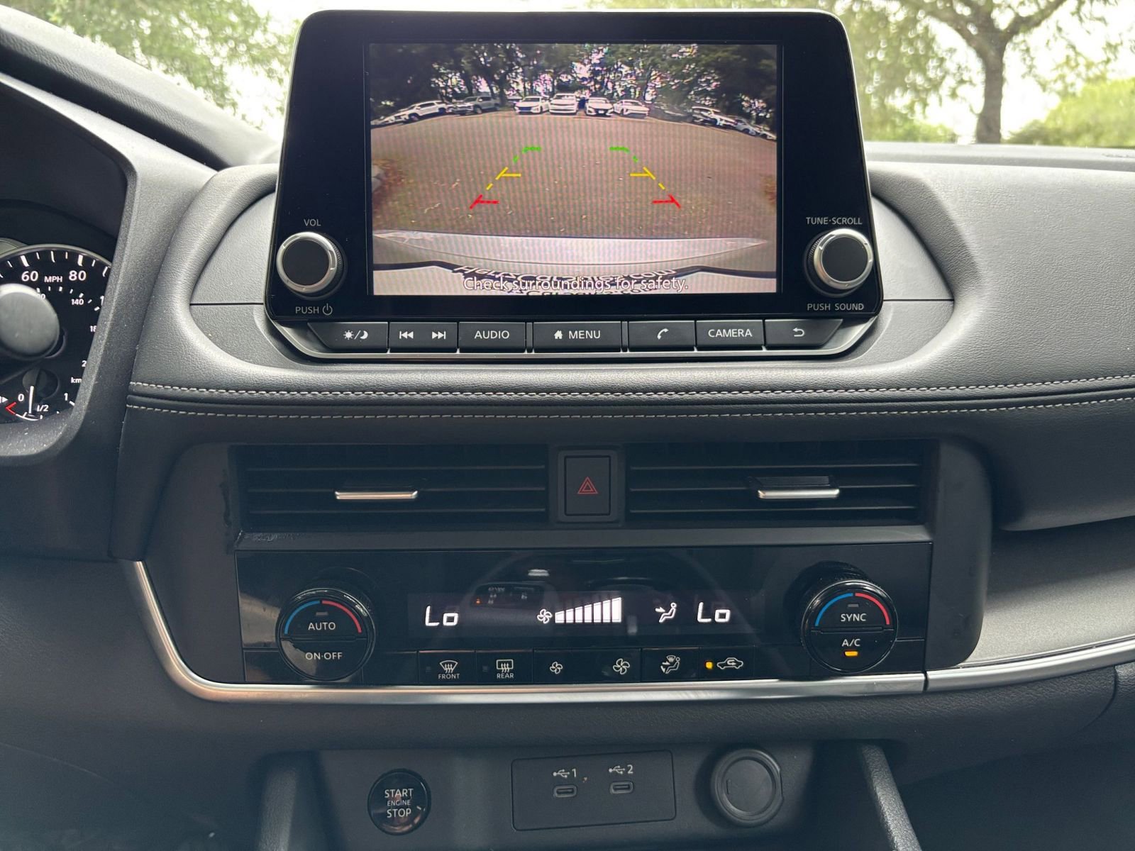 Used 2025 Nissan Rogue SV FWD image 17