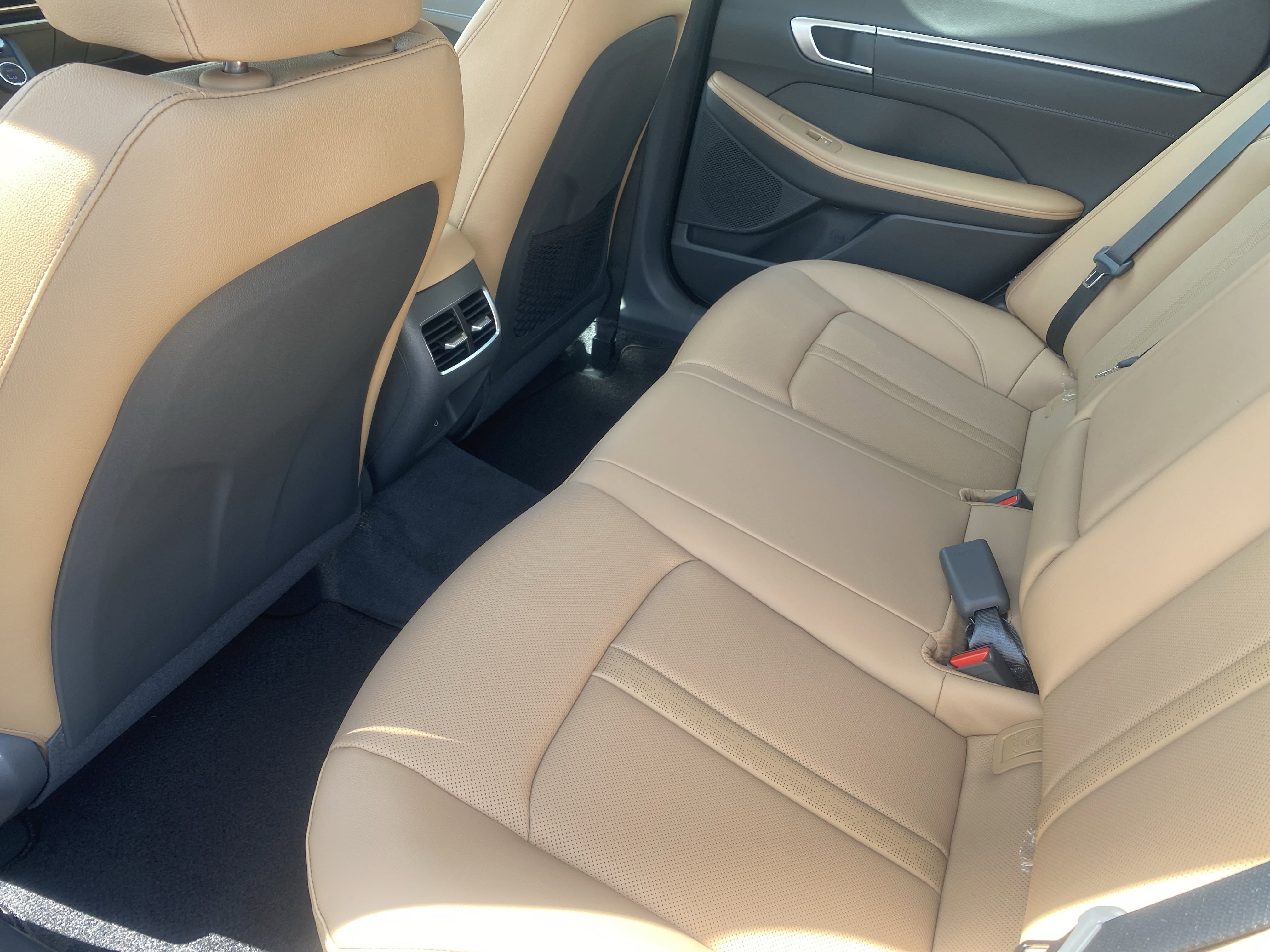 New 2025 Hyundai Sonata Limited image 13