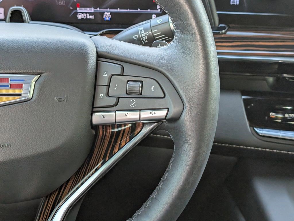 Used 2024 Cadillac Escalade Premium Luxury w/ Performance Package AWD/4WD image 26