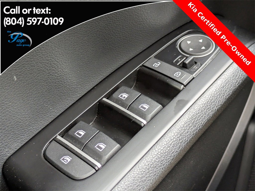 Used 2023 Kia Soul EX image 25