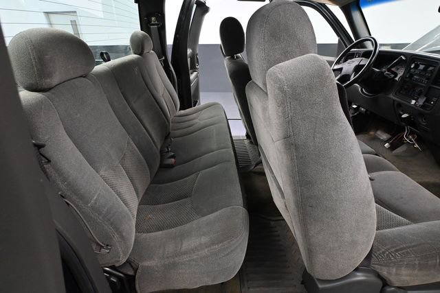 Used 2003 Chevrolet Silverado 1500 LS image 32