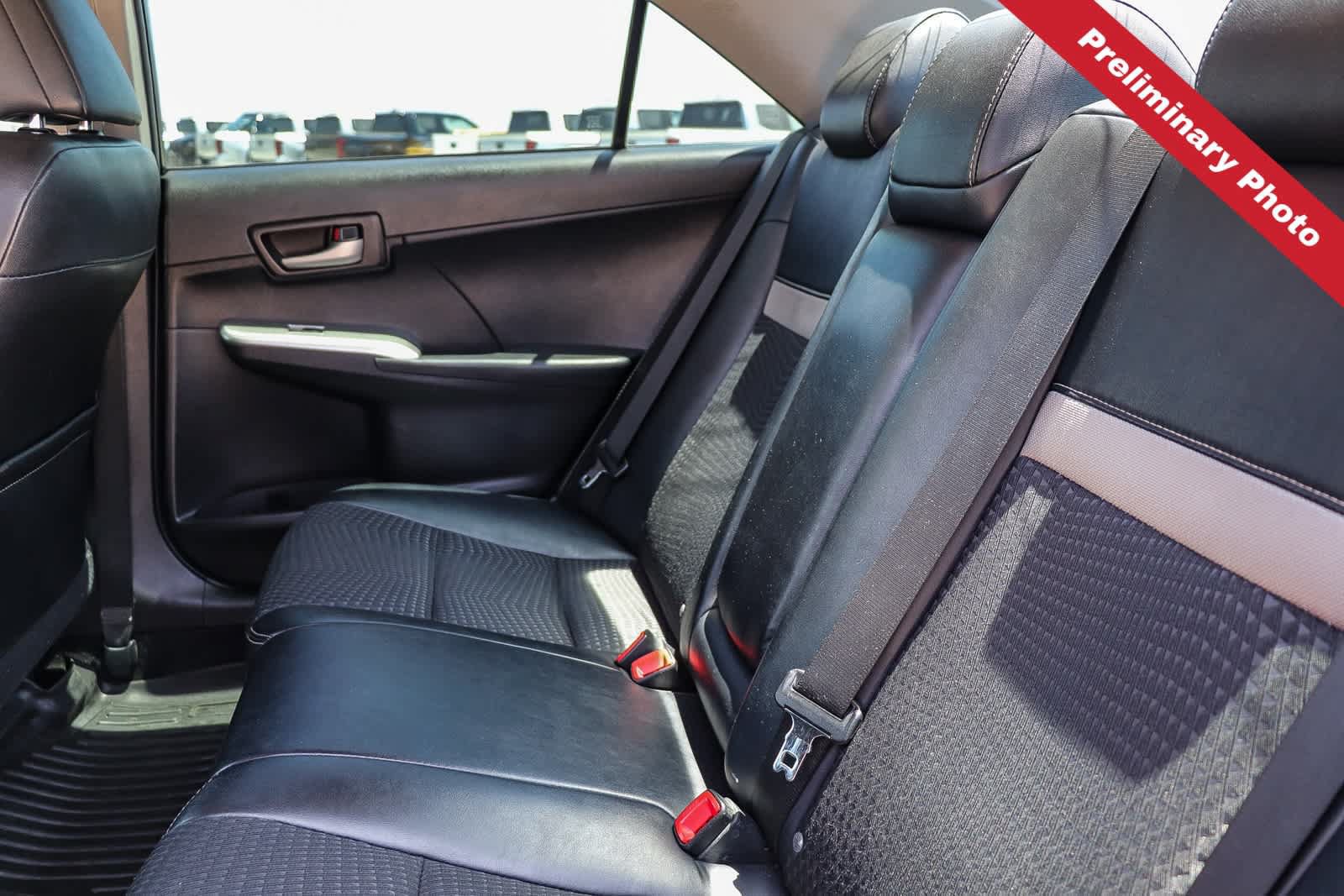 Used 2012 Toyota Camry SE FWD image 14