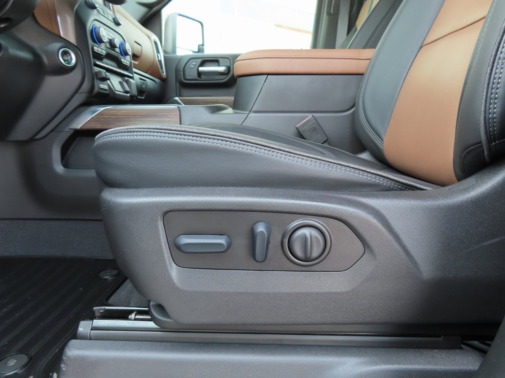 Certified 2023 Chevrolet Silverado 3500 High Country w/ Z71 Off-Road Package image 8