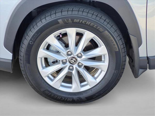 Certified 2024 Toyota Corolla Cross LE FWD image 22