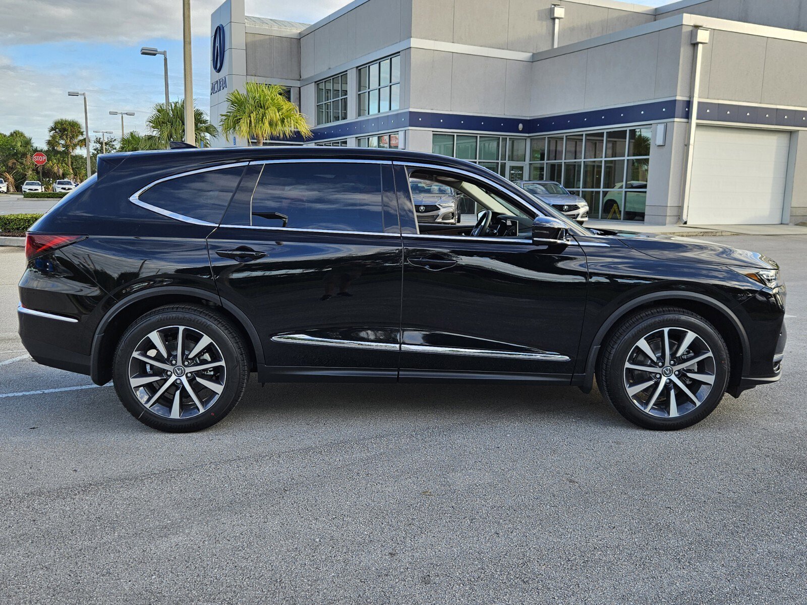New 2026 Acura MDX FWD w/ Technology Package image 3