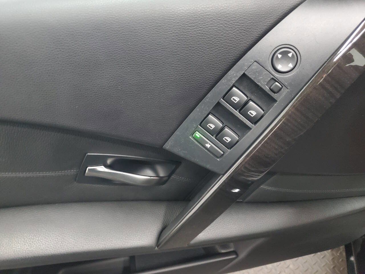 Used 2004 BMW 525i Sedan image 10