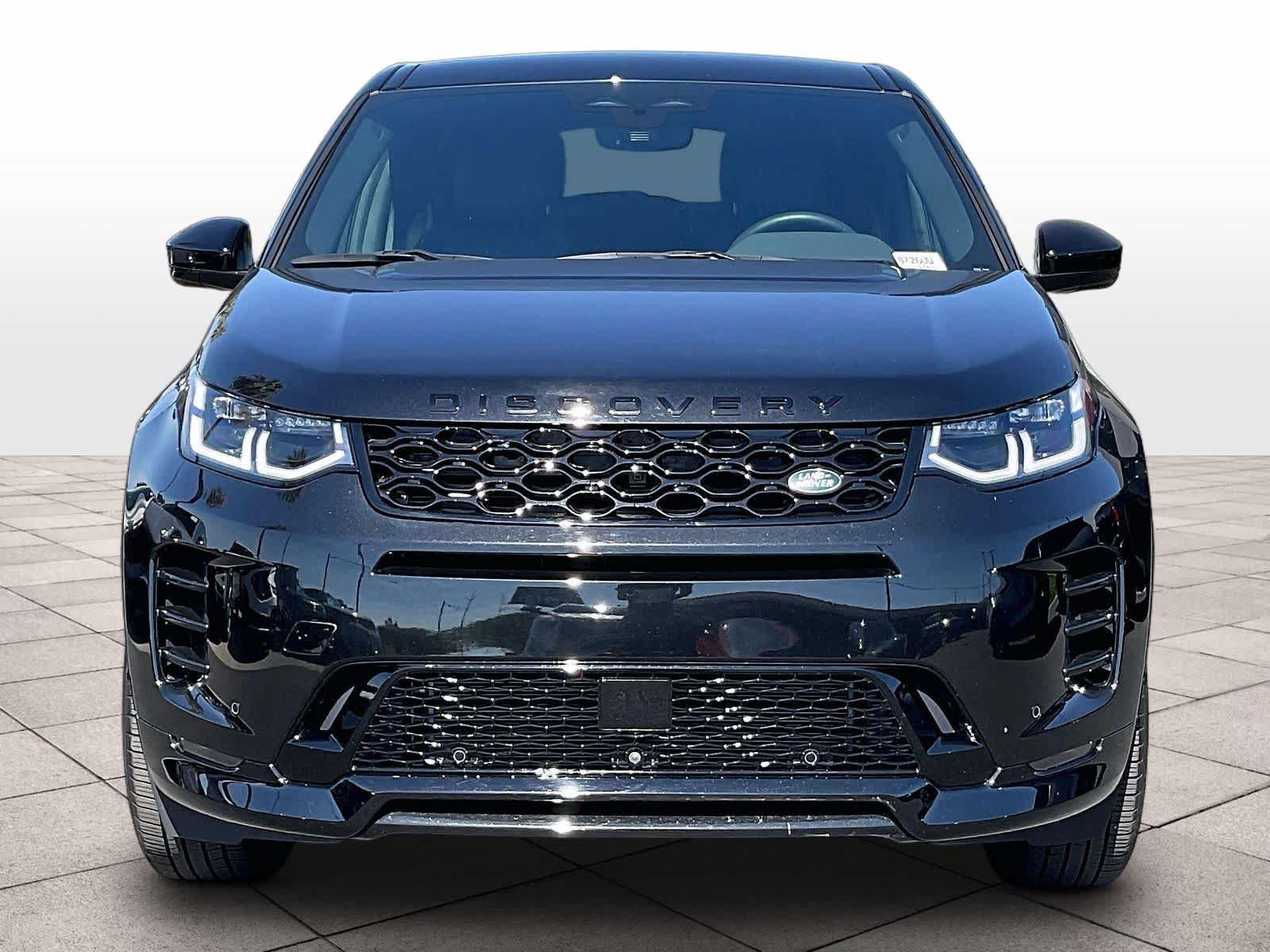 Used 2025 Land Rover Discovery Sport Dynamic SE AWD/4WD image 3