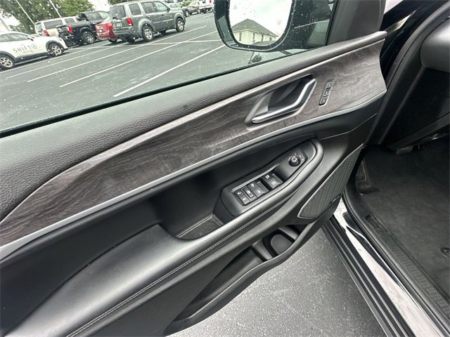 Used 2024 Jeep Grand Cherokee Limited 4xe image 15