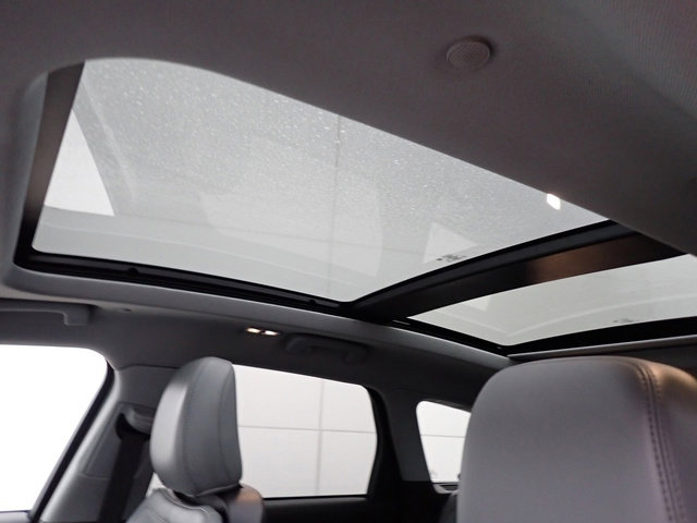 Used 2022 Lincoln Corsair AWD w/ Premium Package image 20