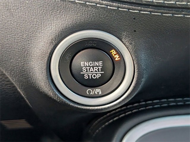 Used 2022 Dodge Challenger R/T w/ Plus Package image 27