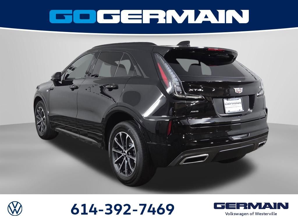 Used 2025 Cadillac XT4 Sport w/ Cold Weather Package image 11