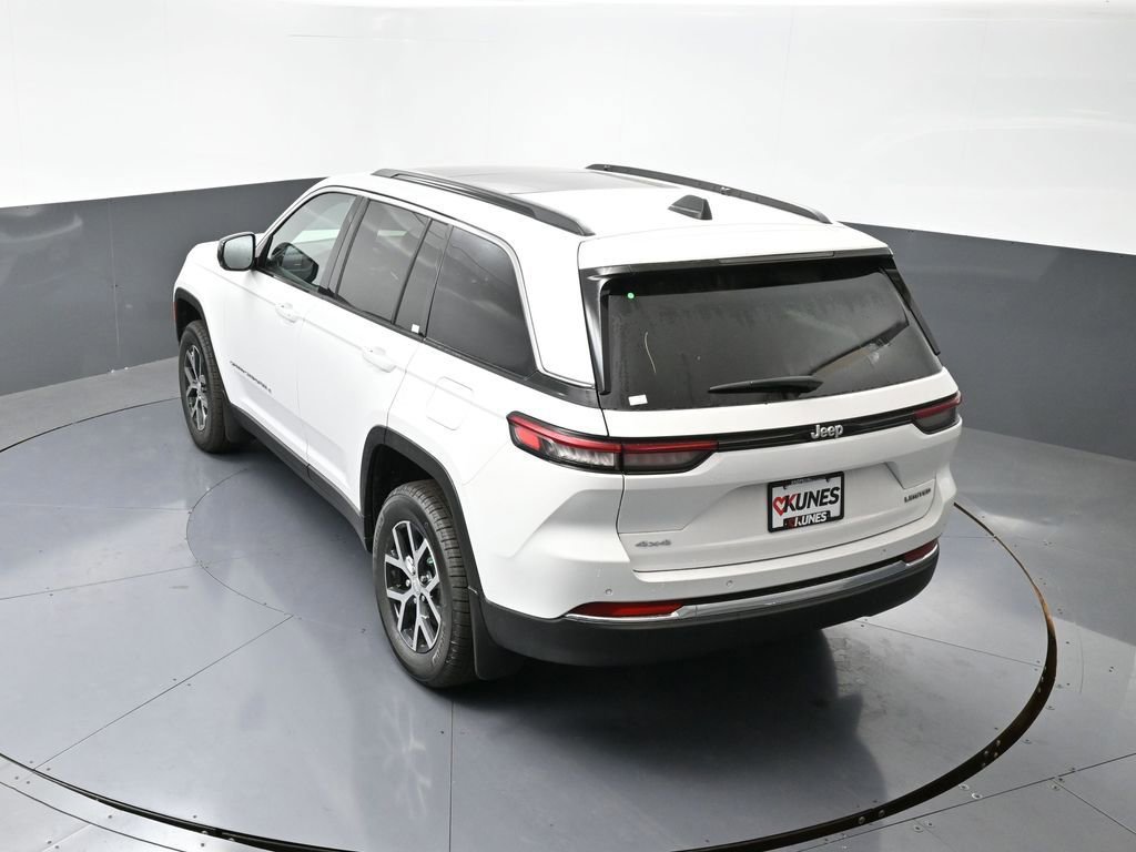 New 2025 Jeep Grand Cherokee Limited w/ Trailer Tow Package image 45
