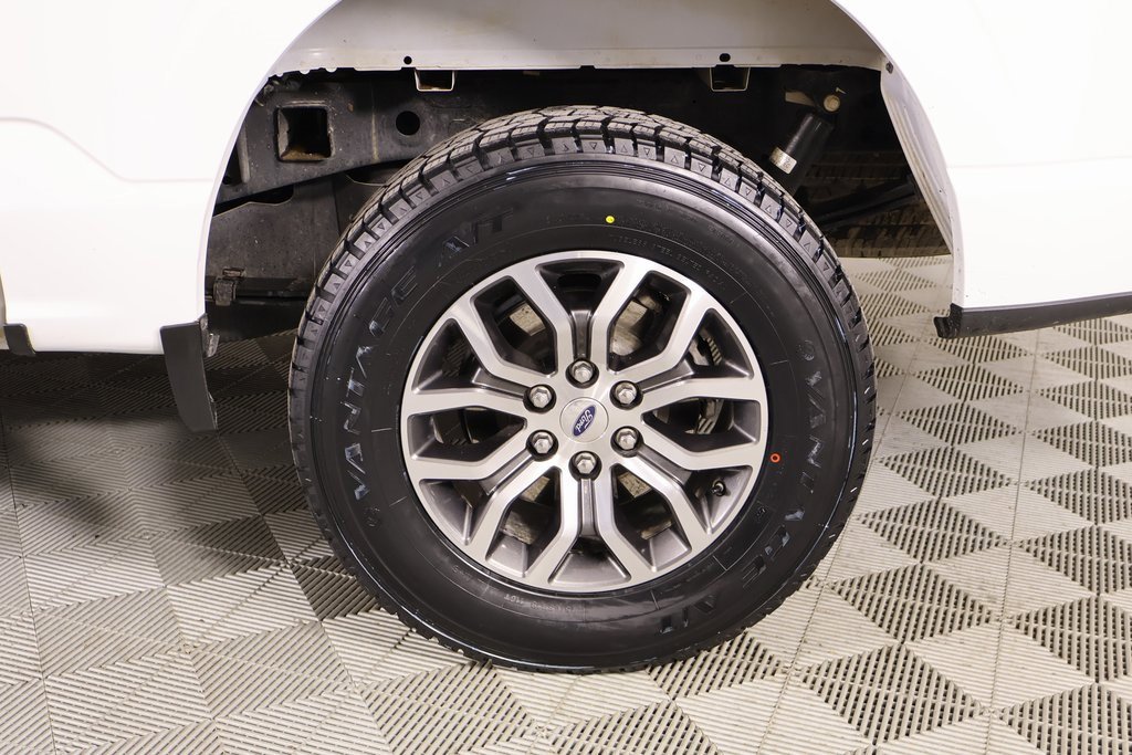 Used 2022 Ford F150 Lariat w/ Equipment Group 501A Mid image 19