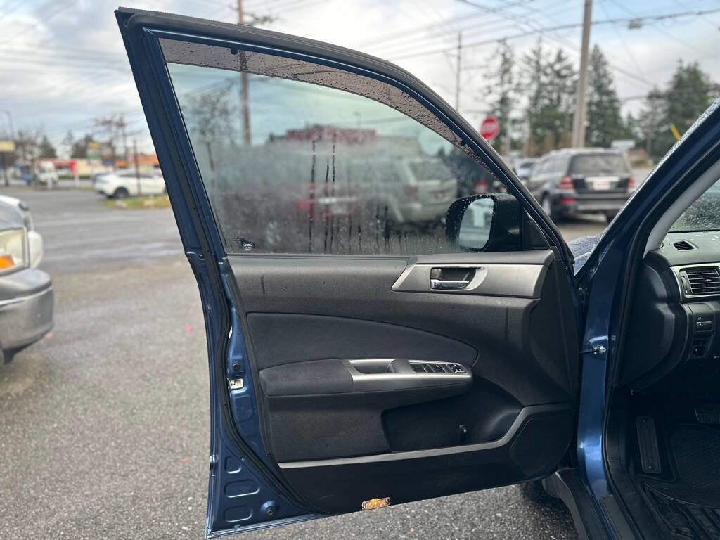 Used 2012 Subaru Forester 2.5X Limited image 11
