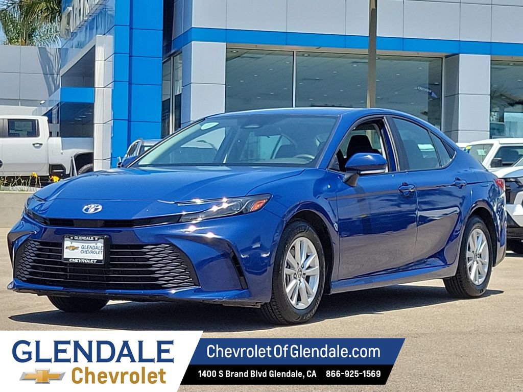 Used 2025 Toyota Camry LE FWD image 15