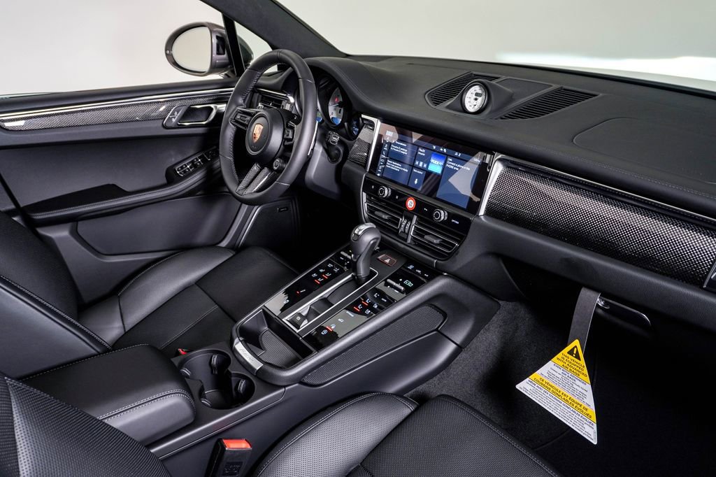 New 2026 Porsche Macan Turbo image 14
