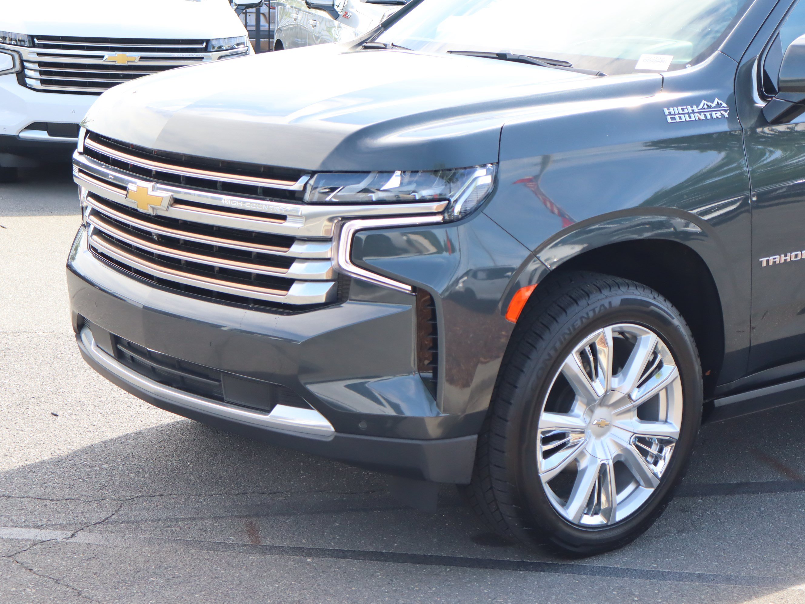 Used 2022 Chevrolet Tahoe High Country AWD/4WD image 6