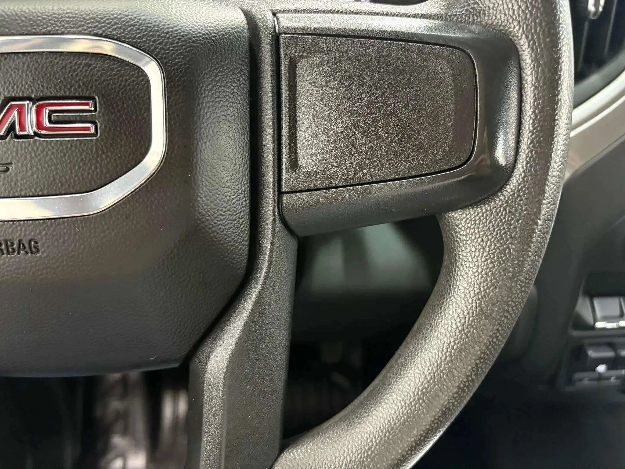 Used 2024 GMC Sierra 2500 Pro w/ Convenience Package image 29