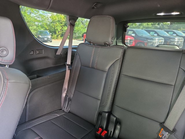 Certified 2025 Chevrolet Suburban RST w/ RST Capability Package AWD/4WD image 30