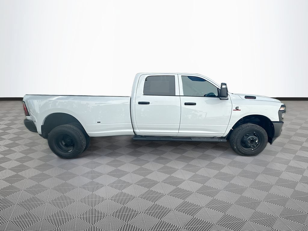 New 2026 RAM 3500 Tradesman AWD/4WD image 4