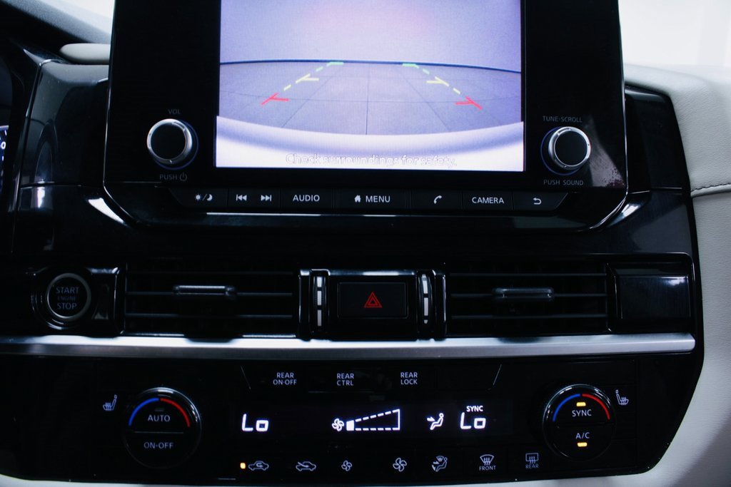 Used 2022 Nissan Pathfinder SV image 14