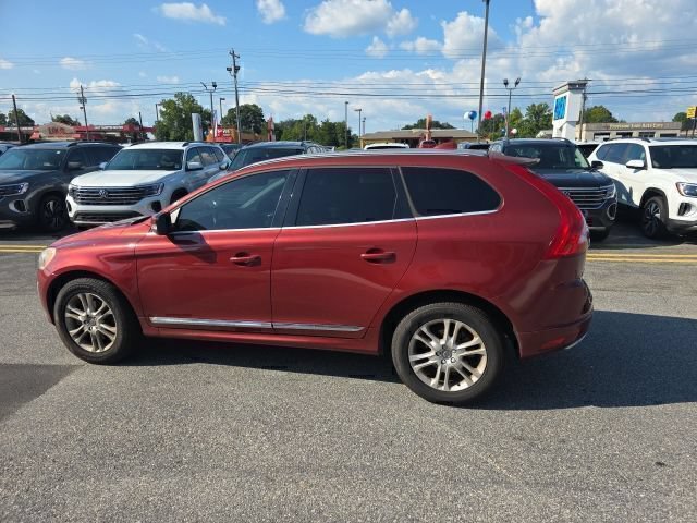 Used 2016 Volvo XC60 T5 Premier w/ Proximity Package FWD image 7
