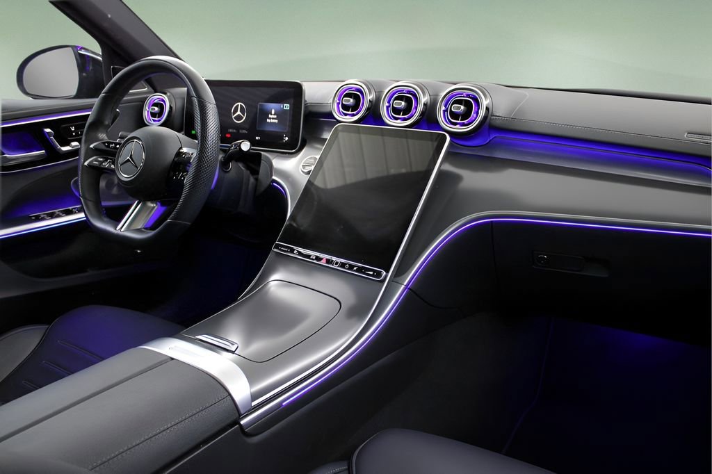 Used 2022 Mercedes-Benz C 300 Sedan image 24