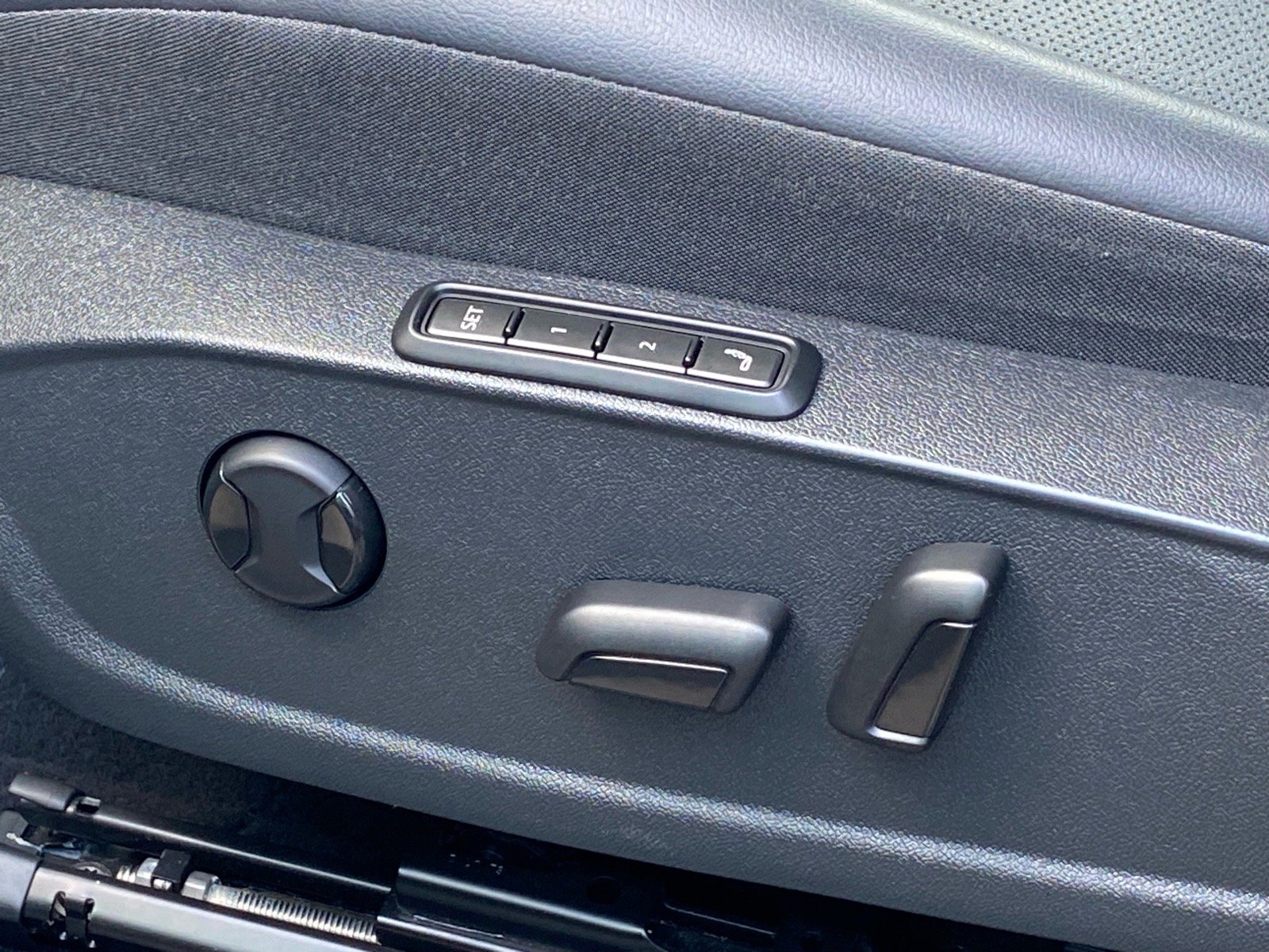 Certified 2022 Volkswagen ID.4 Pro S RWD image 11