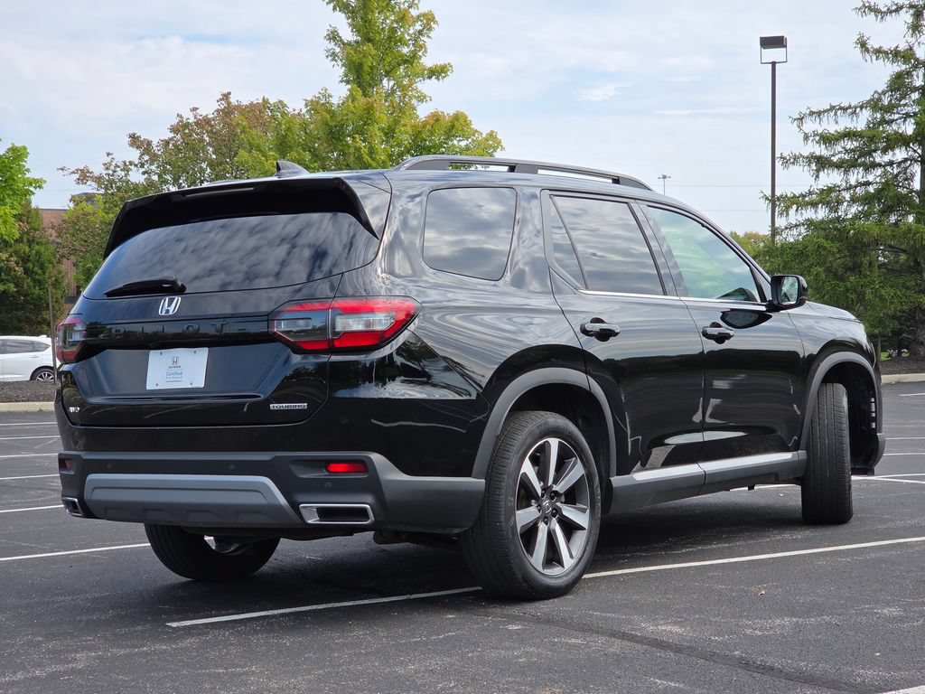 Certified 2025 Honda Pilot Touring image 27