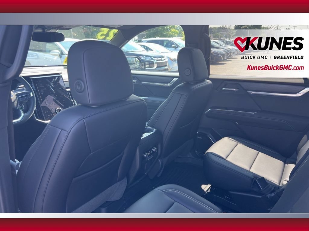 New 2025 GMC Acadia Elevation w/ Elevation Premium Package FWD image 42