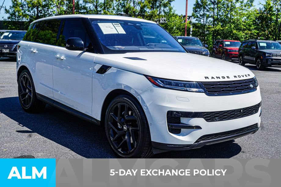 Used 2023 Land Rover Range Rover Sport SE AWD/4WD image 3