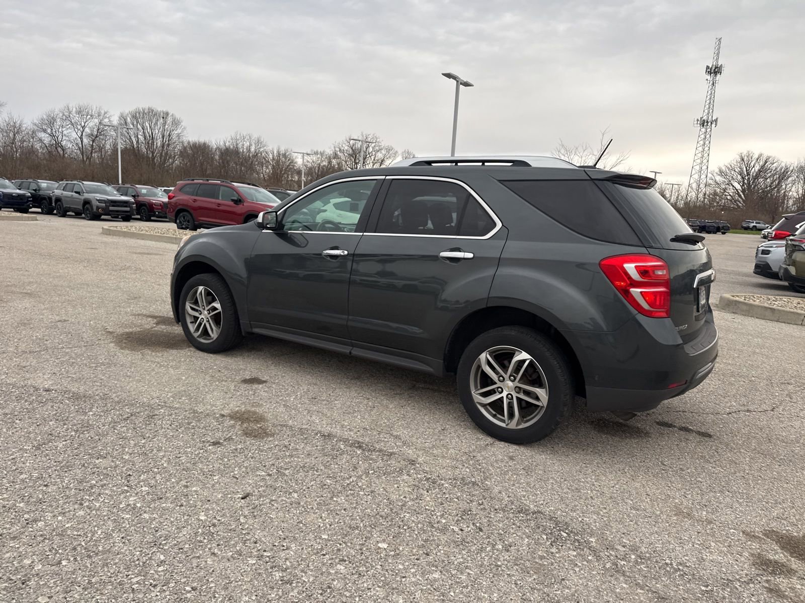 Used 2017 Chevrolet Equinox Premier w/ Enhanced Convenience Package image 14