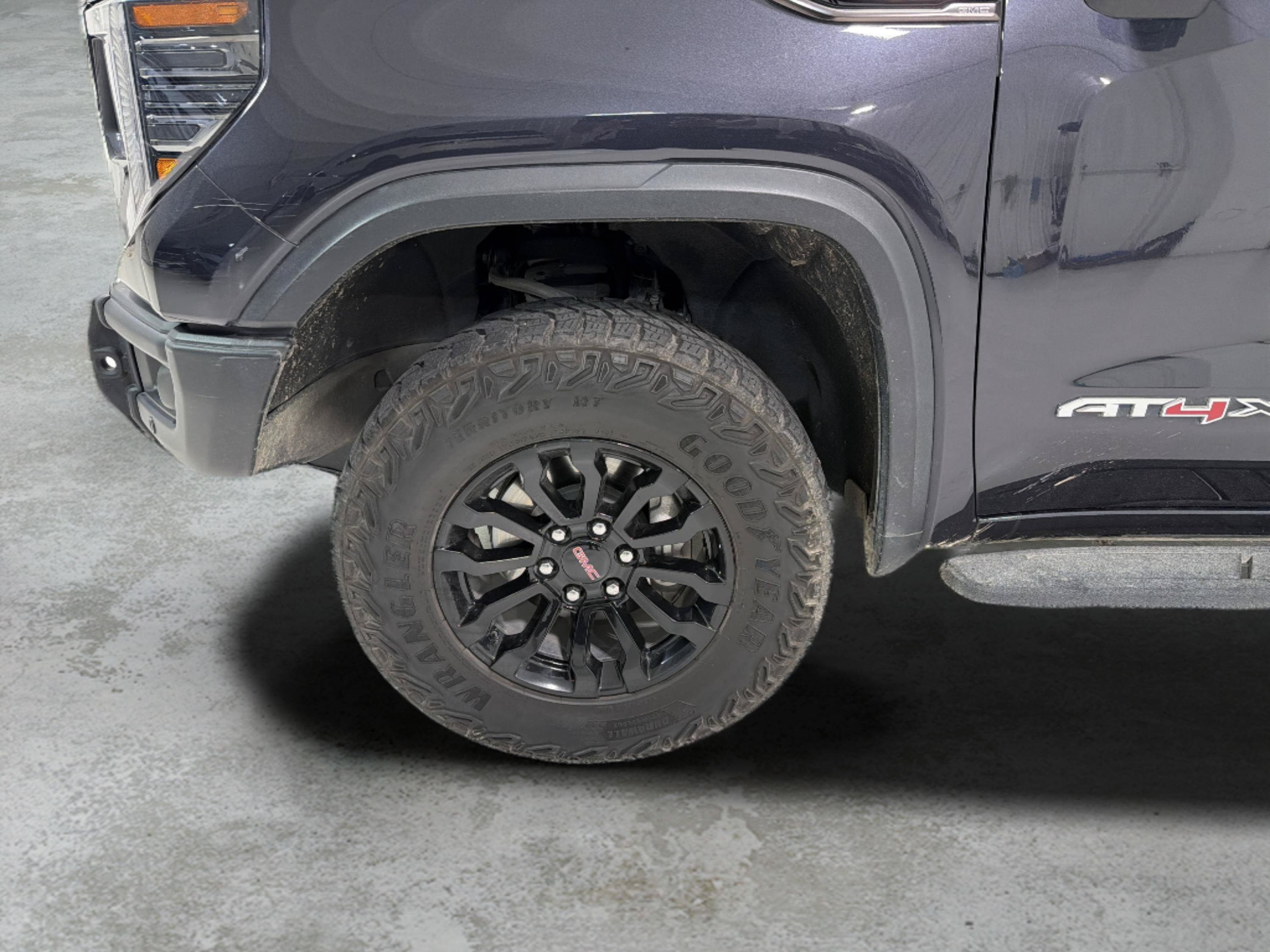 Used 2023 GMC Sierra 1500 AT4X AWD/4WD image 20