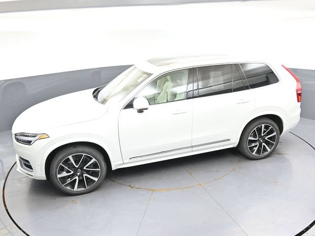 Used 2025 Volvo XC90 B5 Plus w/ Protection Package Premier AWD/4WD image 37