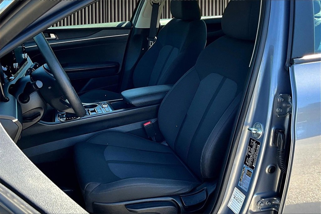 Used 2023 Kia K5 LXS image 24