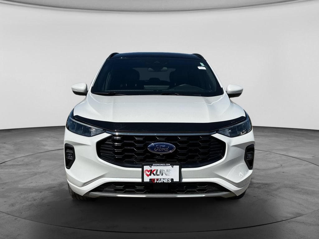 Used 2024 Ford Escape ST-Line Select w/ Tech Pack #2 AWD/4WD image 4