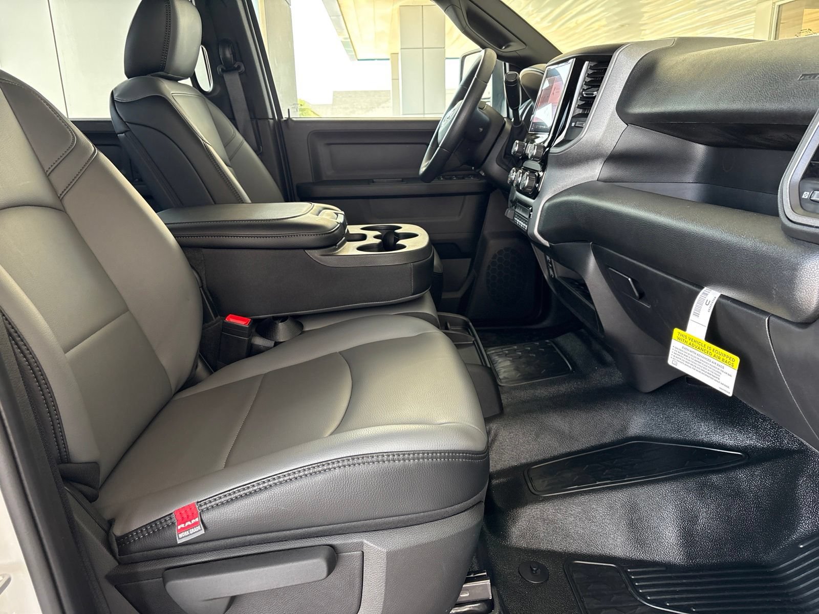 New 2027 RAM 3500 Tradesman AWD/4WD image 15