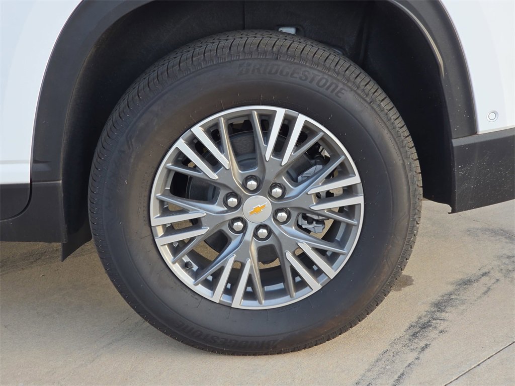 New 2025 Chevrolet Traverse LT w/ Enhanced Driving Package image 34