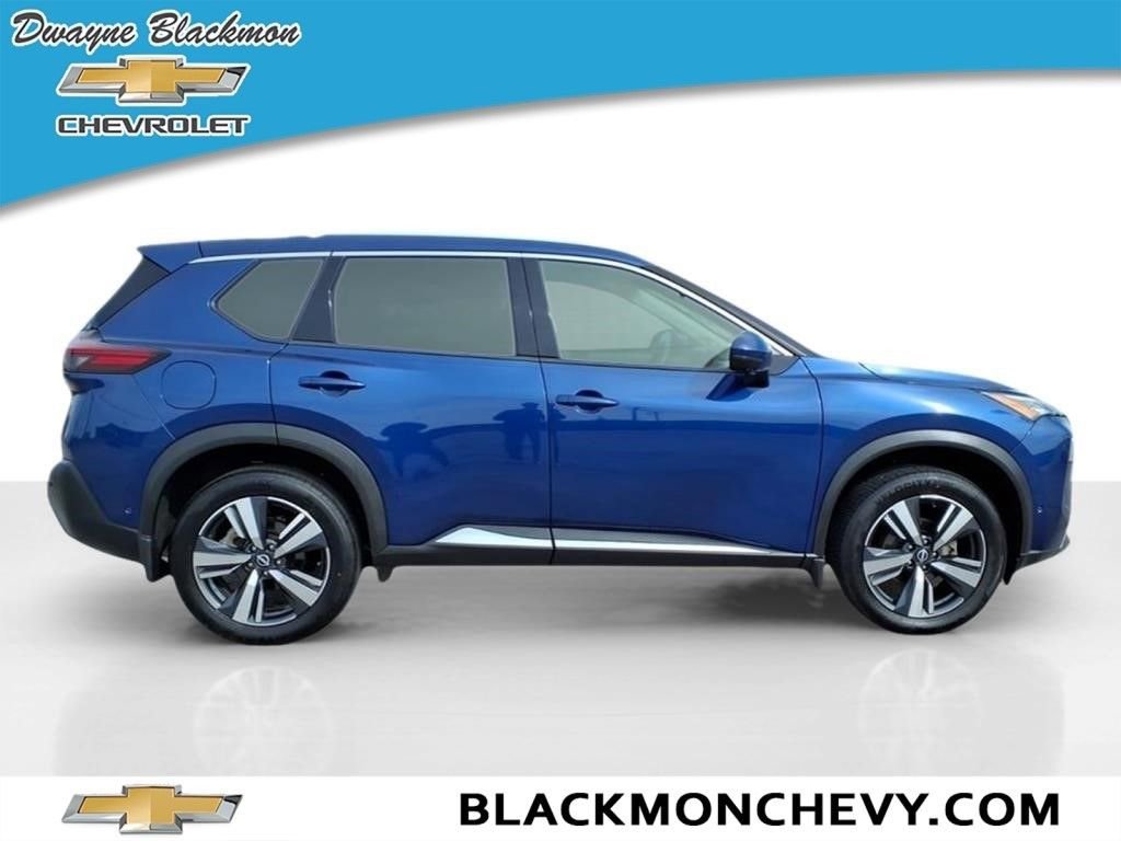 Used 2023 Nissan Rogue SL w/ SL Premium Package FWD image 2