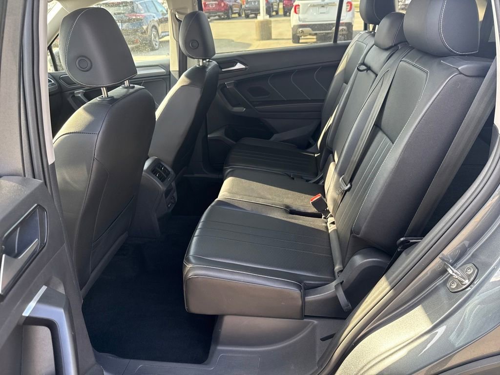 Used 2024 Volkswagen Tiguan SE image 28